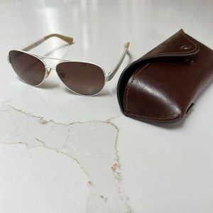 Women’s aviator sunglasses